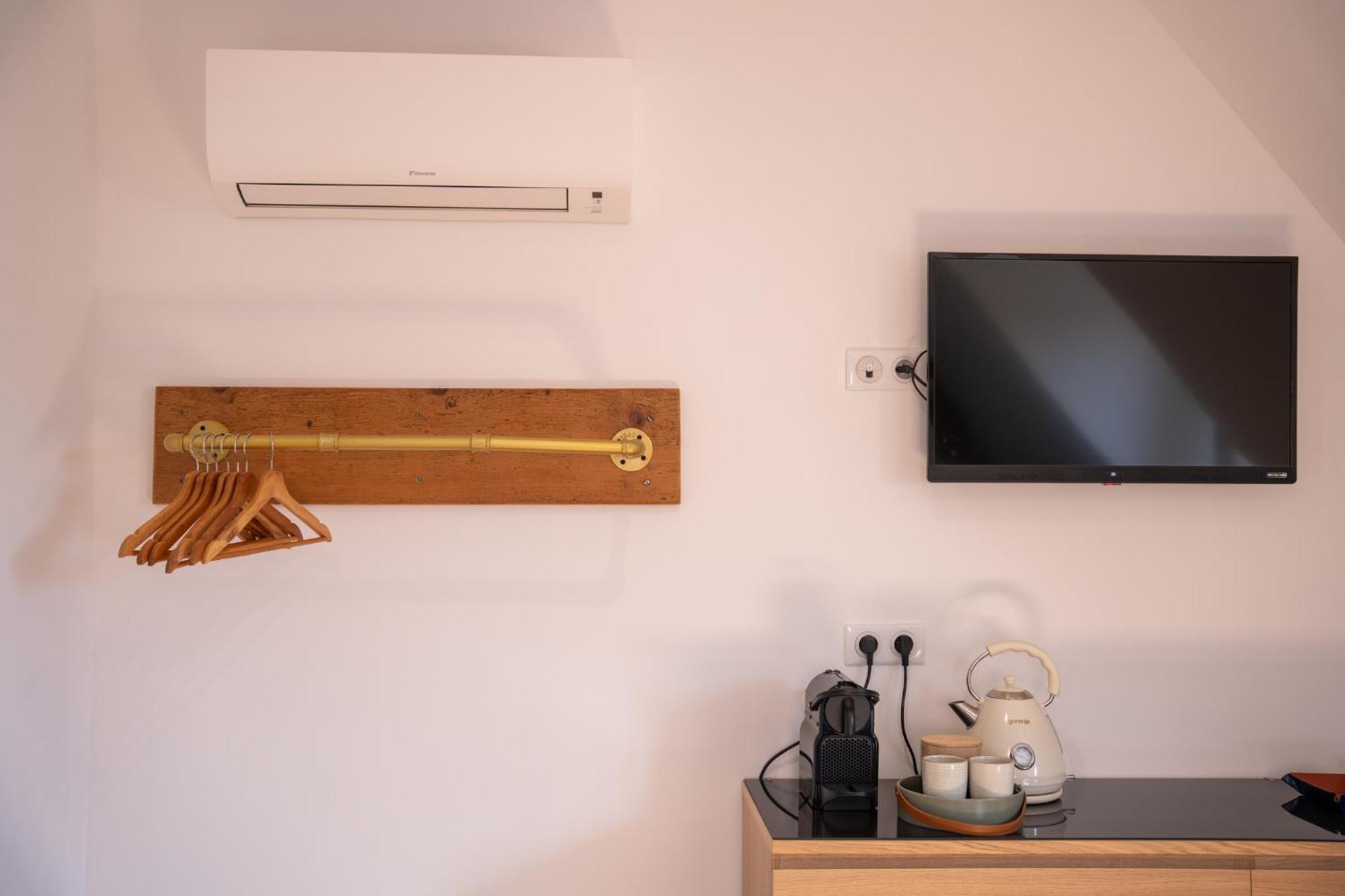 Chambre Rose Des Vents エーグイスハイム エクステリア 写真